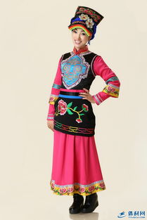 羌族服裝舞蹈服 羌文化手工刺繡與舞臺(tái)表演的完美融合